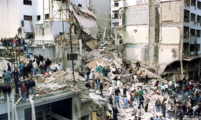 Váratlant húzott Argentína: nemzetközi elfogatóparancsot kértek Irán vezetőjére