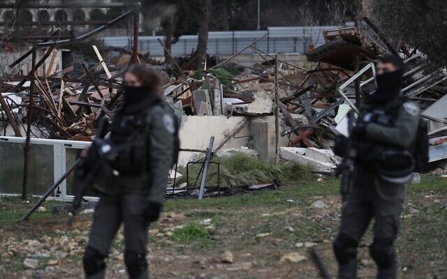 Kiürítették és lerombolták a palesztinok által jogtalanul elfoglalt házat