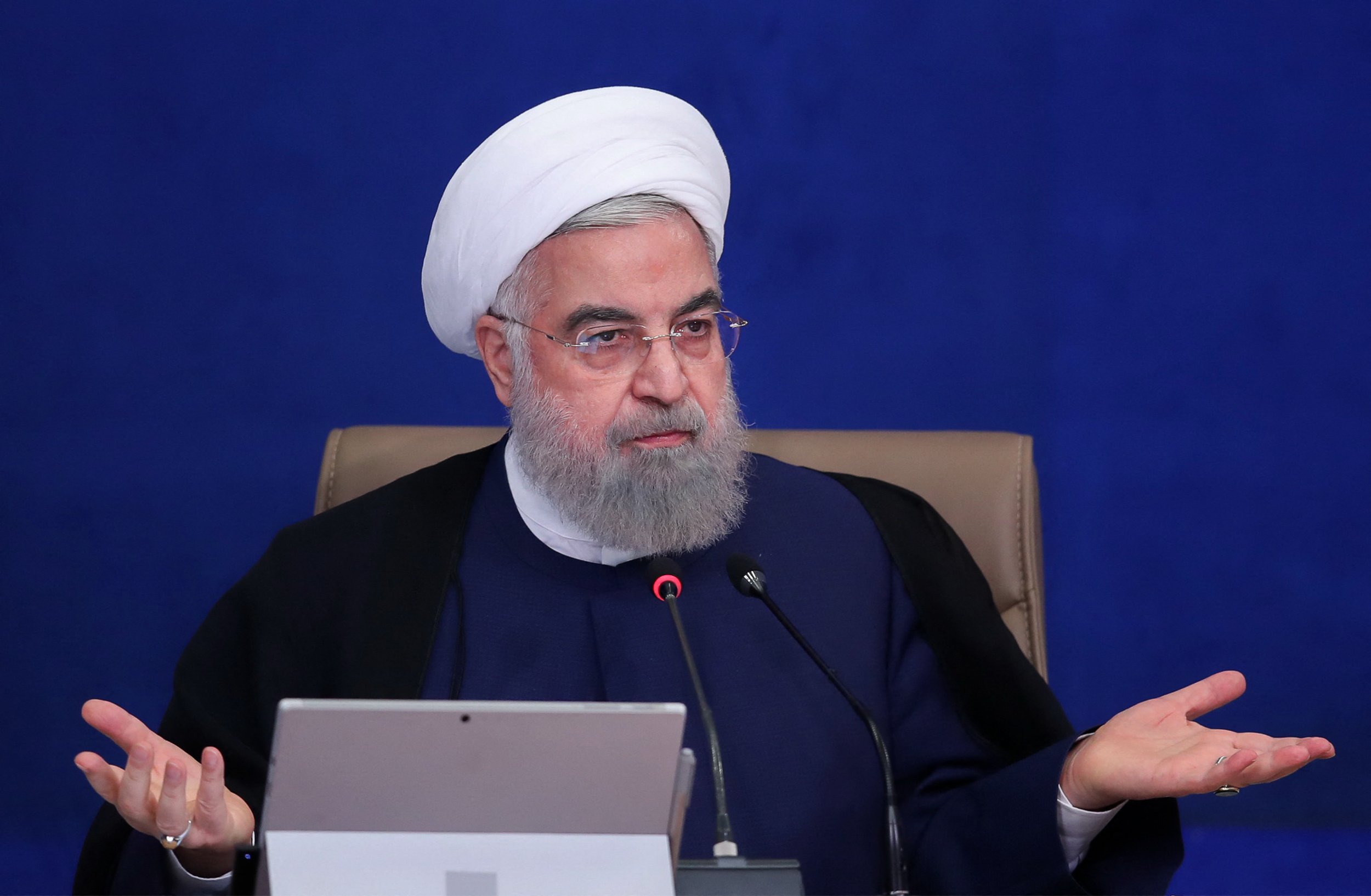 Aggódik az iráni elnök a társadalom mély megosztottságán