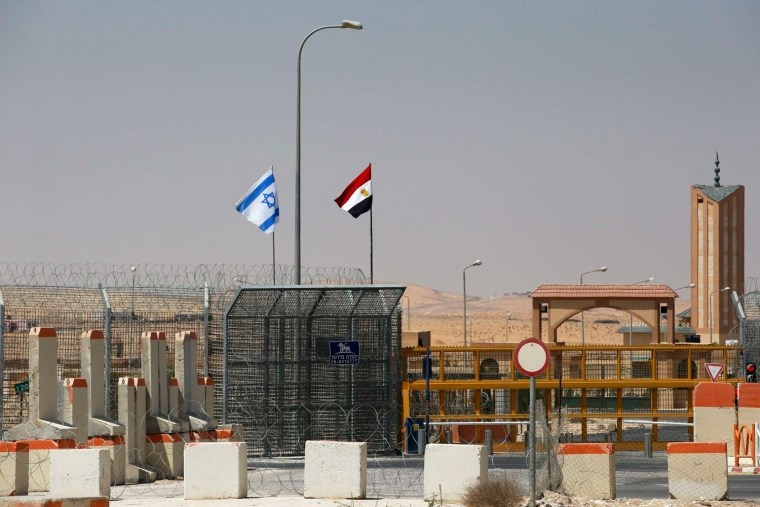 Az izraeli-egyiptomi határnál kitört lövöldözésről egyeztettek