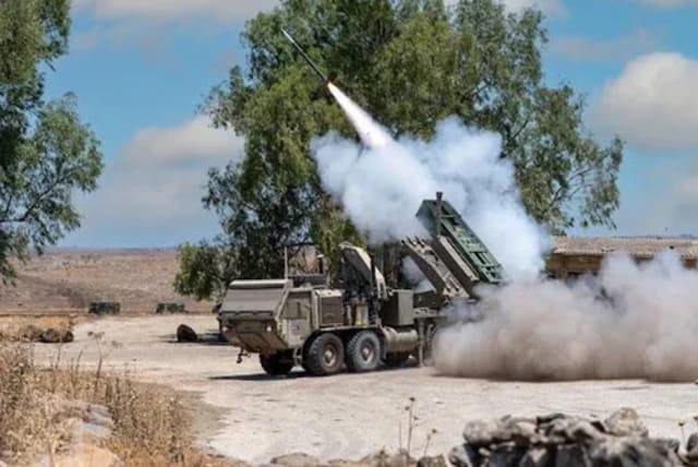 Kifinomult és pontos: új rakétákat kapott az IDF tüzérsége