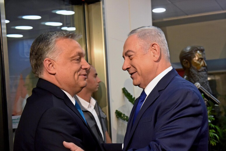 A Trump-féle rendezési tervhez kérhet támogatást Netanjahu Orbántól