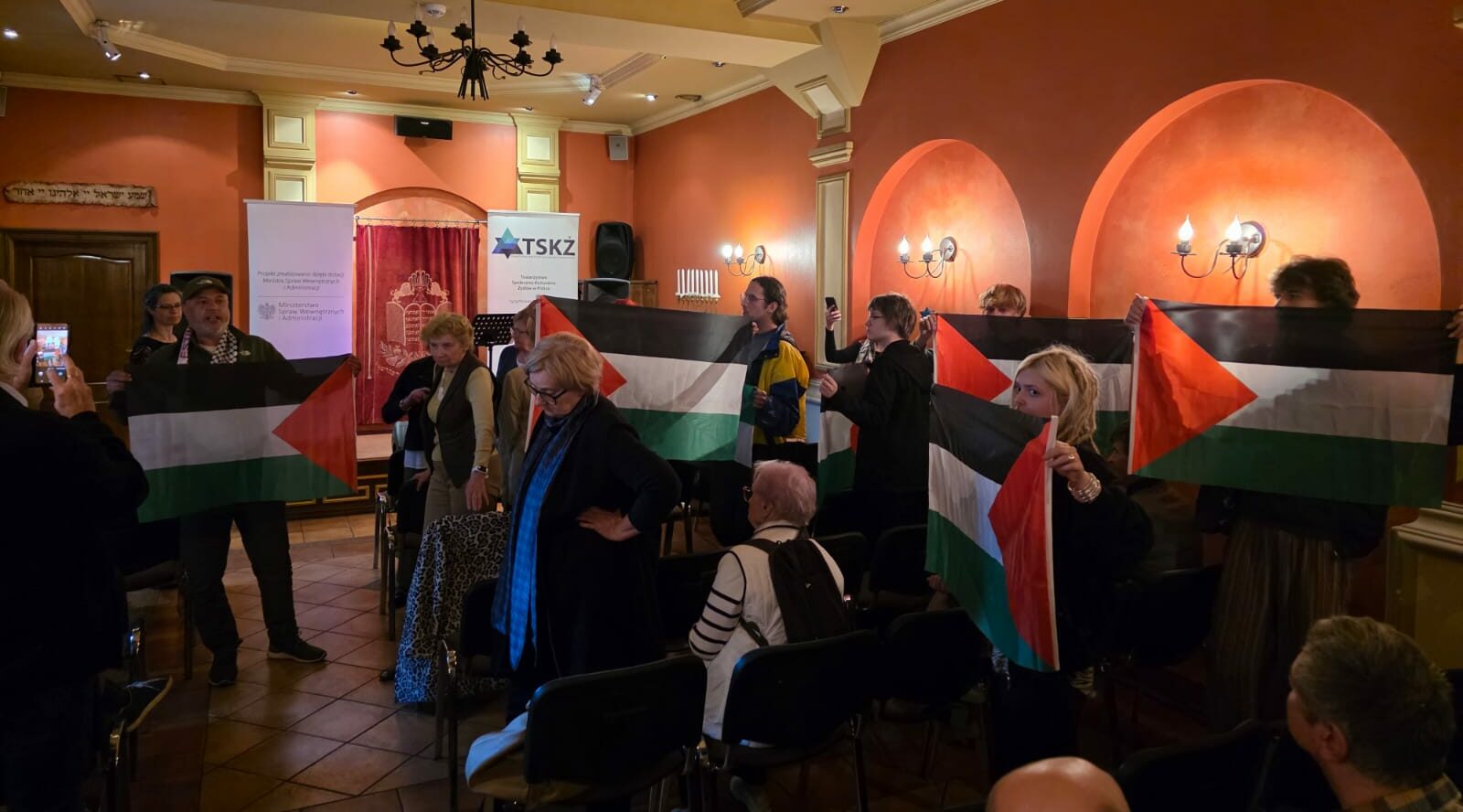 Palesztin invázió: Zsinagógákat rohamoztak meg két európai országban is