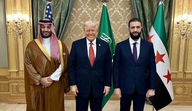 Ajvé: Szíria öltönyös terrorista elnökével parolázott Donald Trump