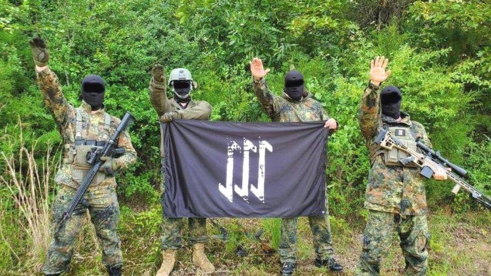 Újra működő neonáci terrorszervezet toboroz Amerikában