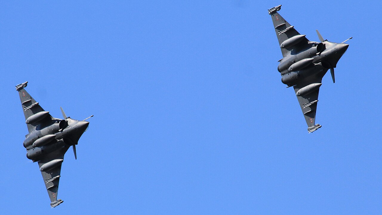Bevetették a francia légierőt: Rafale vadászrepülőgépek lőttek le iráni drónokat