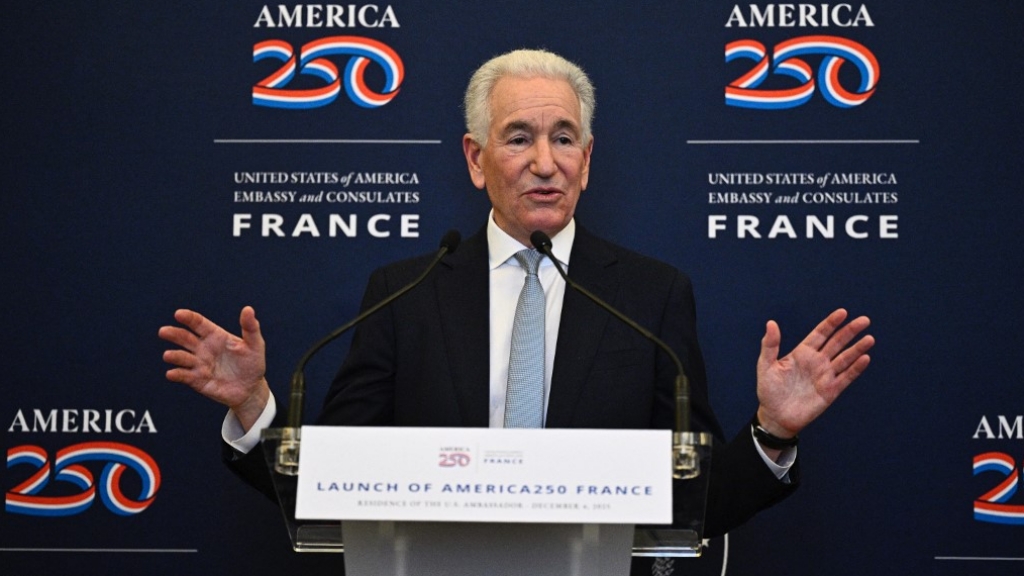 Párizs berágott az amerikai nagykövetre, amiért posztolt a lyoni lincselésről