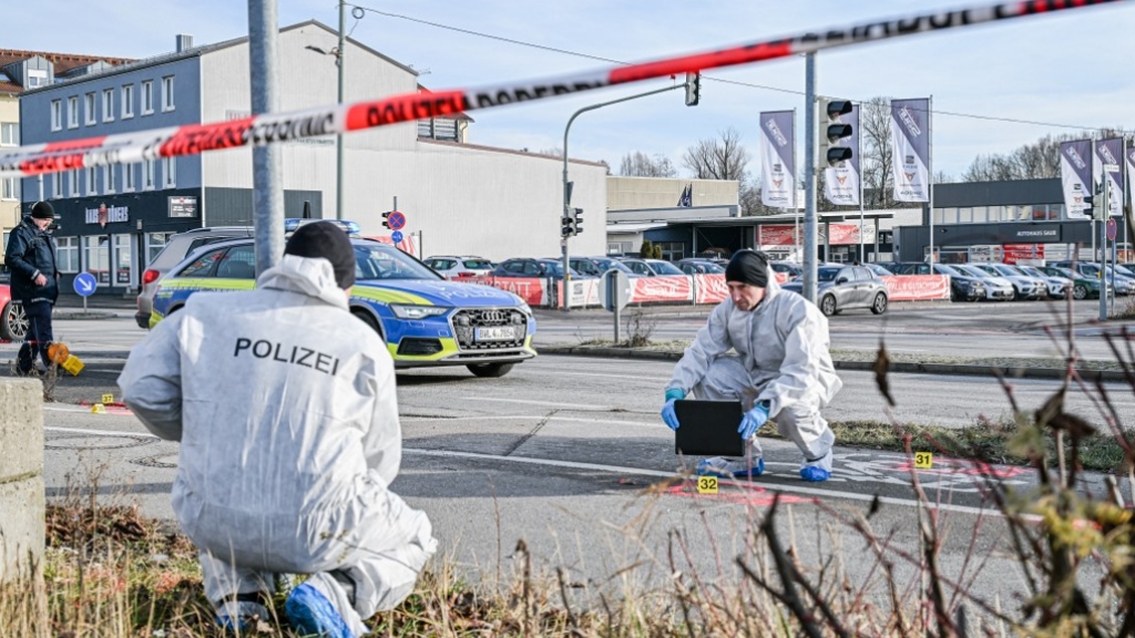 Kiderült, miért nem lehet kitoloncolni a MediaMarktban késelő migránst