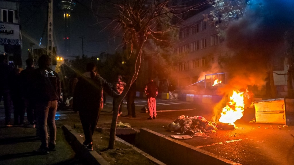 Elképesztő bátorsággal tüntetnek az iráni diákok a kivégzések és kínzások ellen