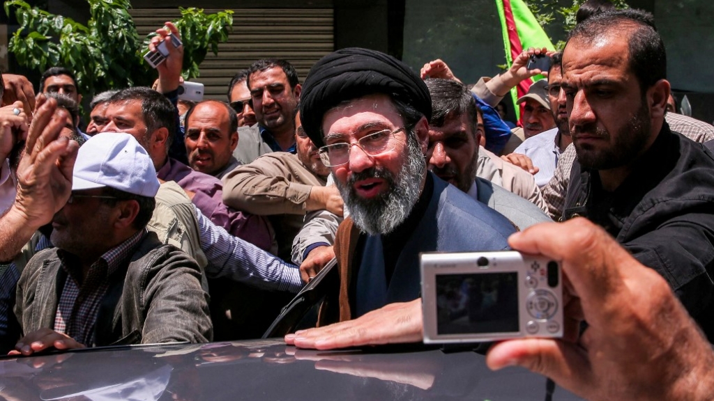 Folytatódik a Hámenei-rejtély: üzenetet küldött a bujkáló iráni diktátor