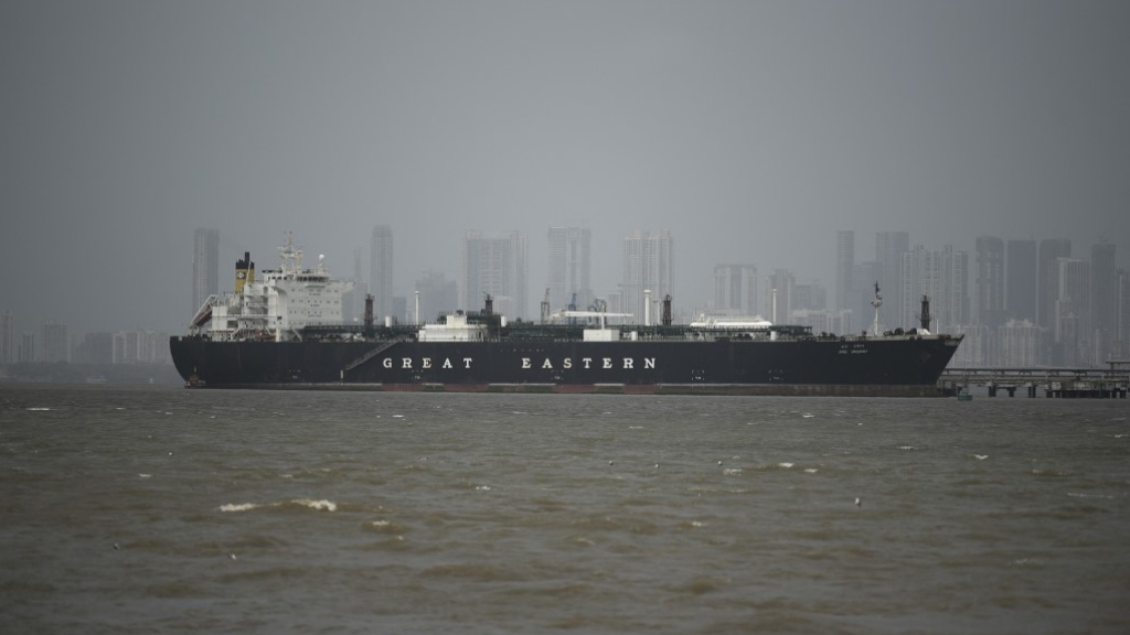 Zárva marad a Hormuzi-szoros: a Forradalmi Gárda rácáfol Trumpra