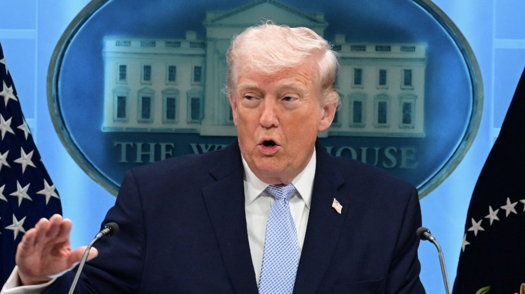 Trump: éjfélkor tíznapos tűzszünet lép életbe Izrael és a Hezbollah között