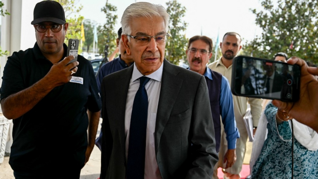 „Egységes katonai frontot” állítana fel Izrael ellen a pakisztáni védelmi miniszter