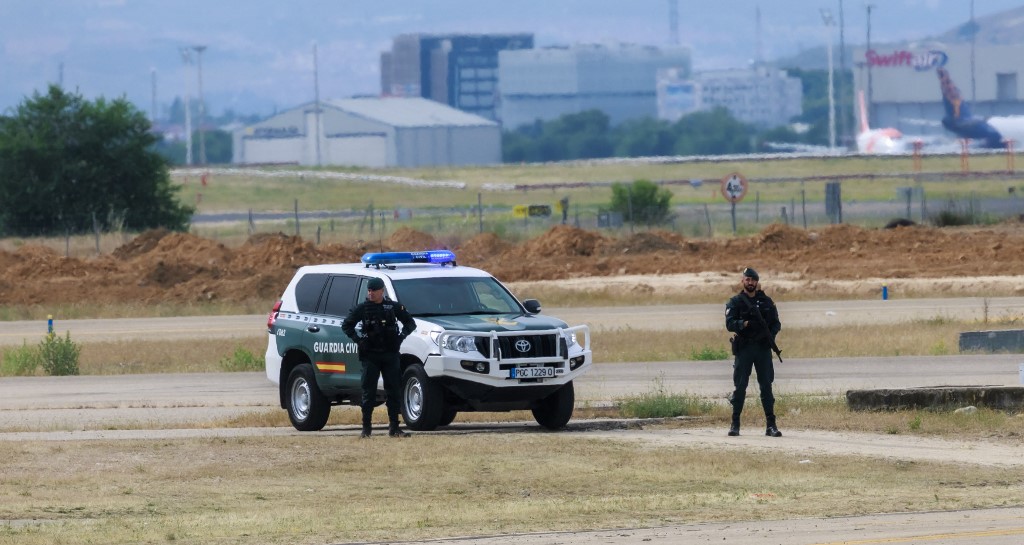 Feszültség Ceuta miatt: Spanyolország nem enged be minden olasz utast