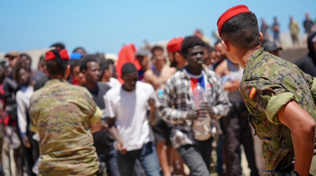 Újabb migránsroham készül Ceuta ellen, óriási tömegek akarnak Európába jutni
