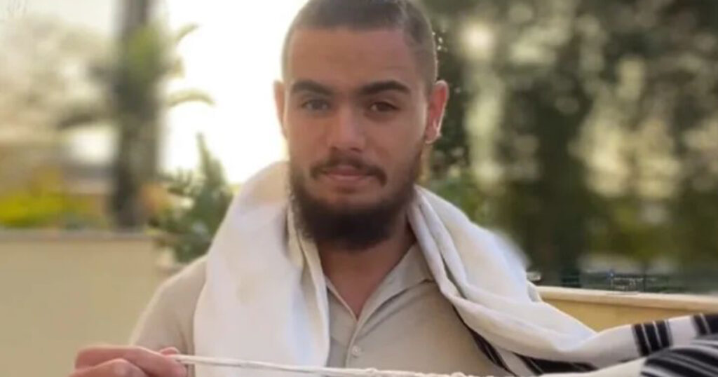 „Be akarok térni, hogyan csináljam?” – Köves Sálom meglepő reakciókat kapott az arab nyelvű videóira