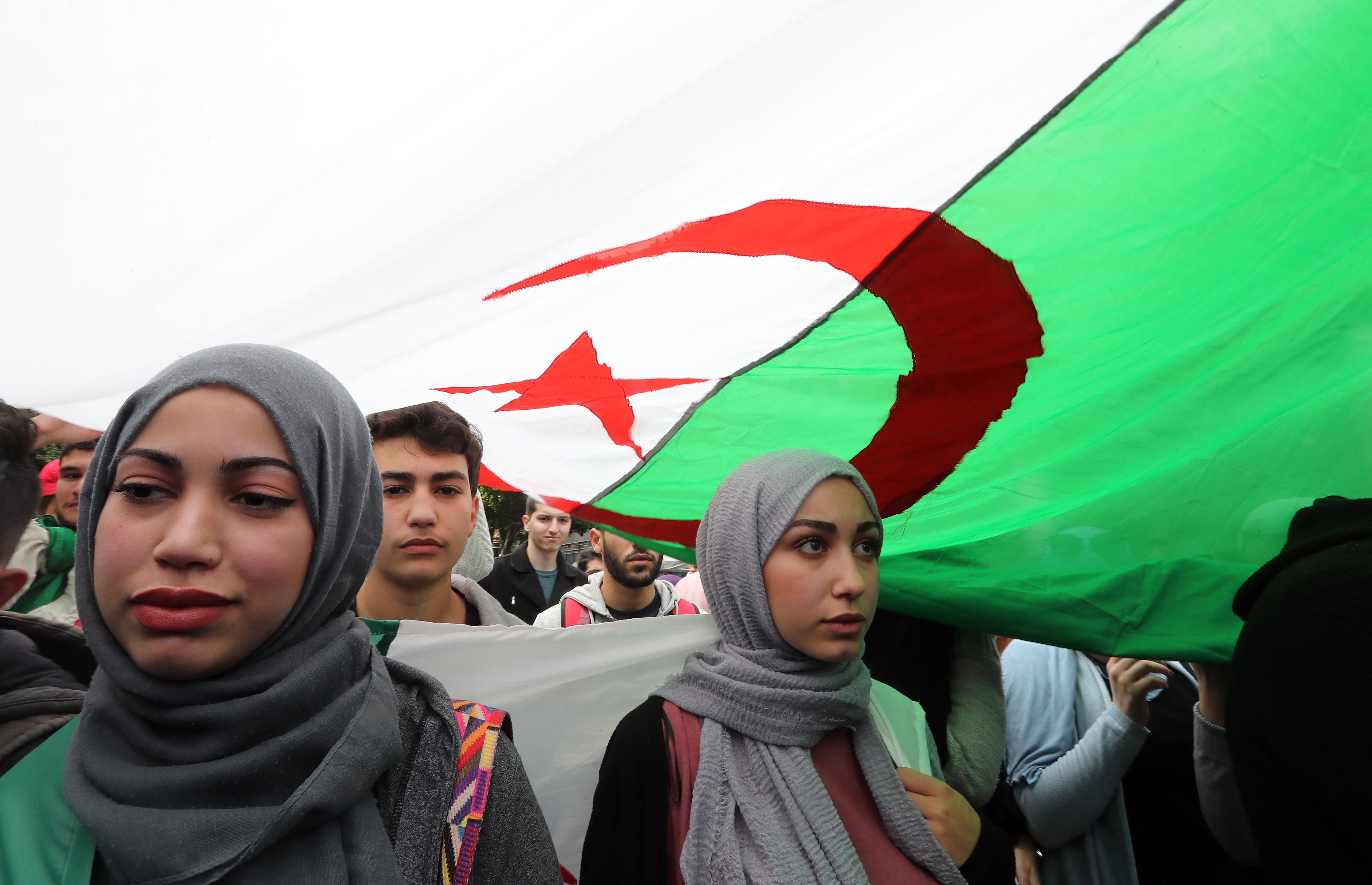 nők az elvált algéria
