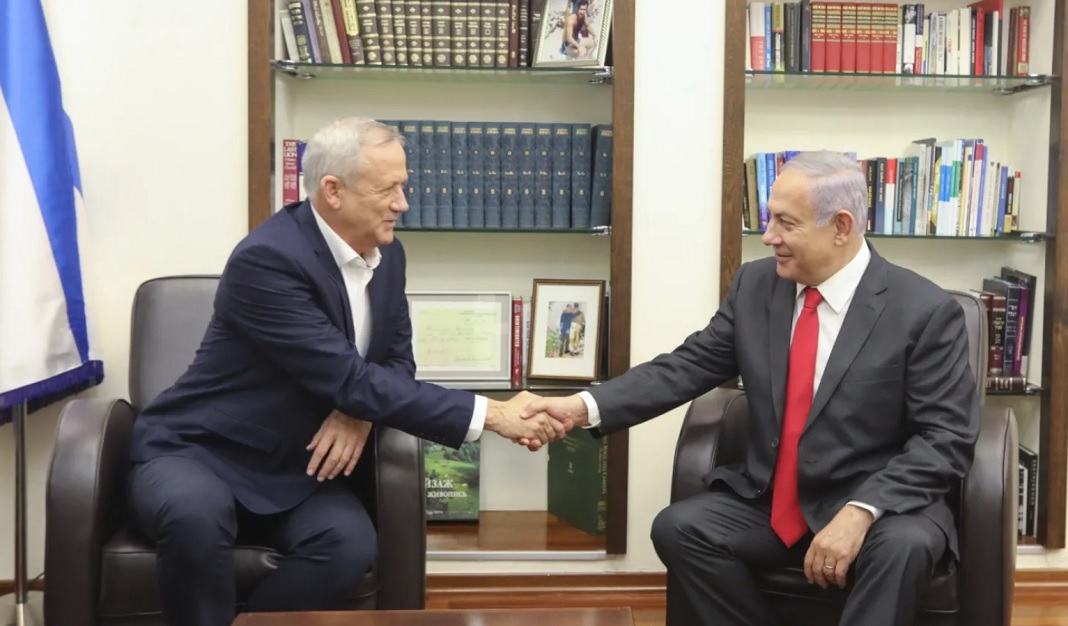 Ganz állítólag koalíciós tárgyalásokat folytatott Netanjahuval