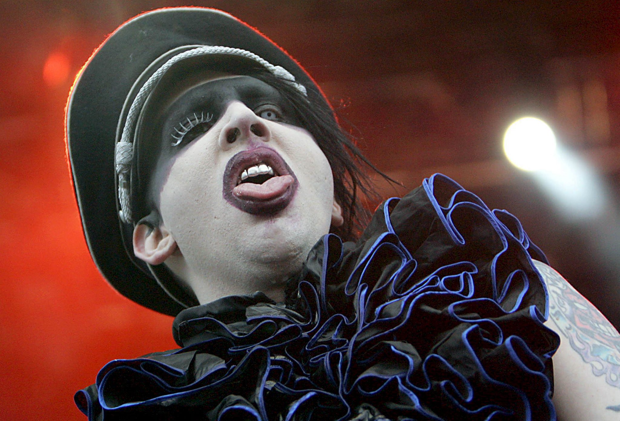Marilyn Manson állítólag lezsidózta, horogkeresztekkel riogatta volt menyasszonyát