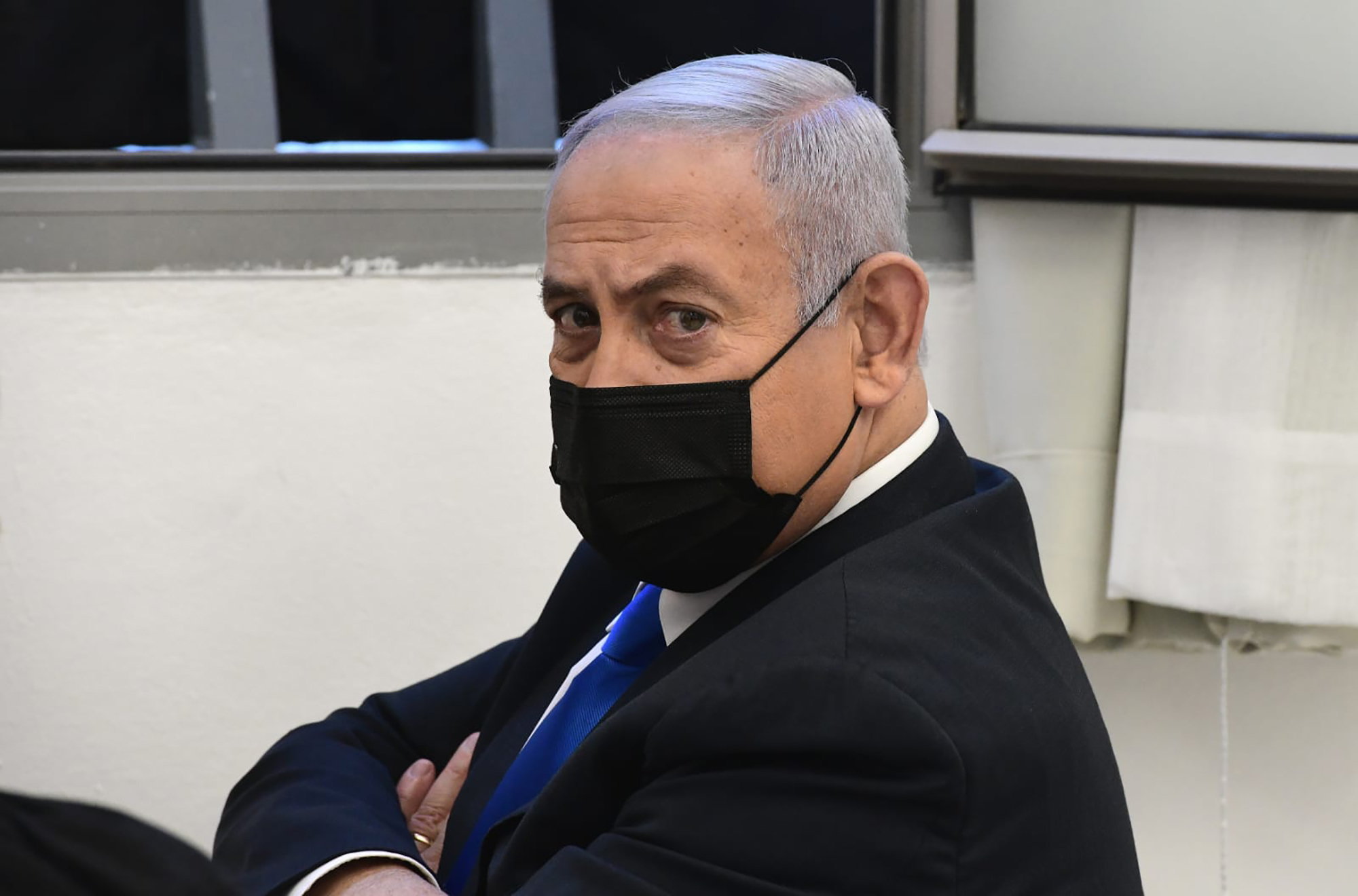 Riport: Netanjahu rotációs miniszterelnöki posztot ajánlott Gantznak és Derinek