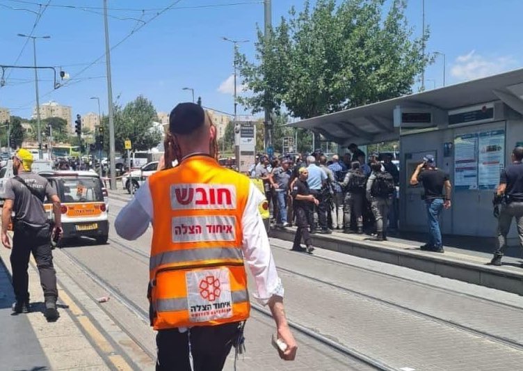 Késes támadás történt Jeruzsálemben, egy civil és egy katona megsérült