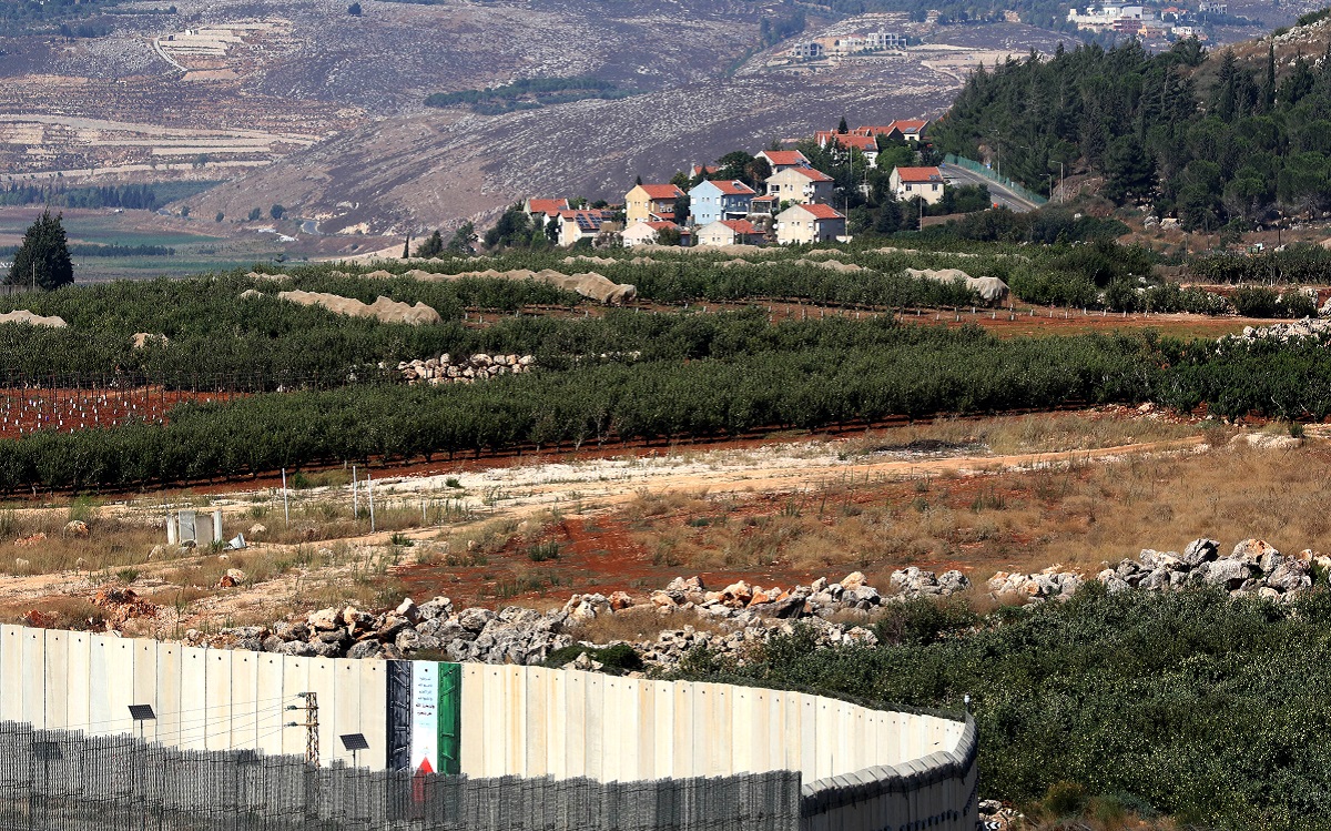 Izrael megerősíti a libanoni határhoz közeli házakat