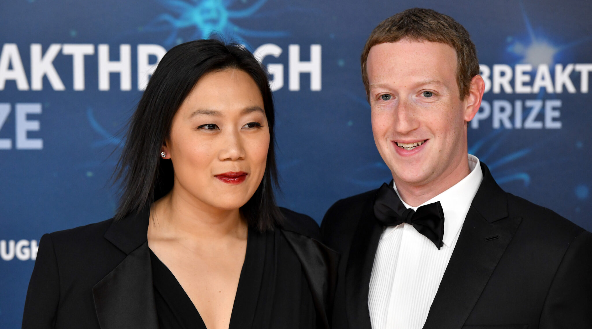 Mark Zuckerberg és felesége 1,3 millió dollárt ad 11 zsidó csoportnak