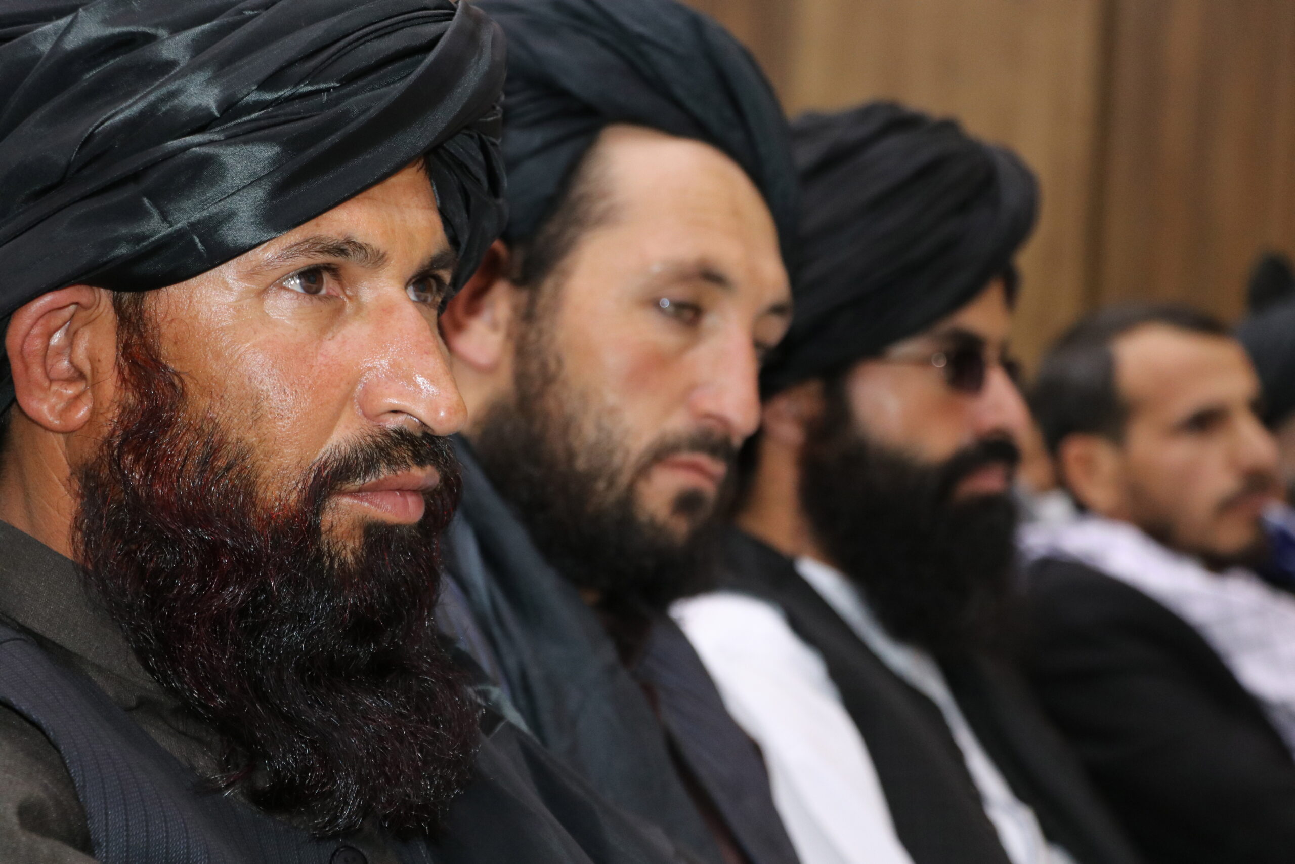 A tálibok több milliárd dollár jóvátételt követelnek Nagy-Britanniától