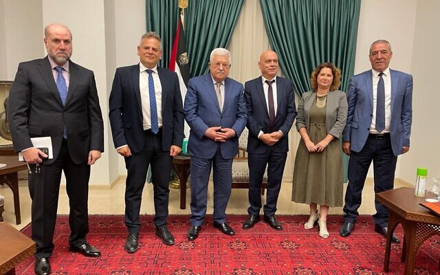 Mahmúd Abbásszal találkozott a baloldali Merec párt két minisztere